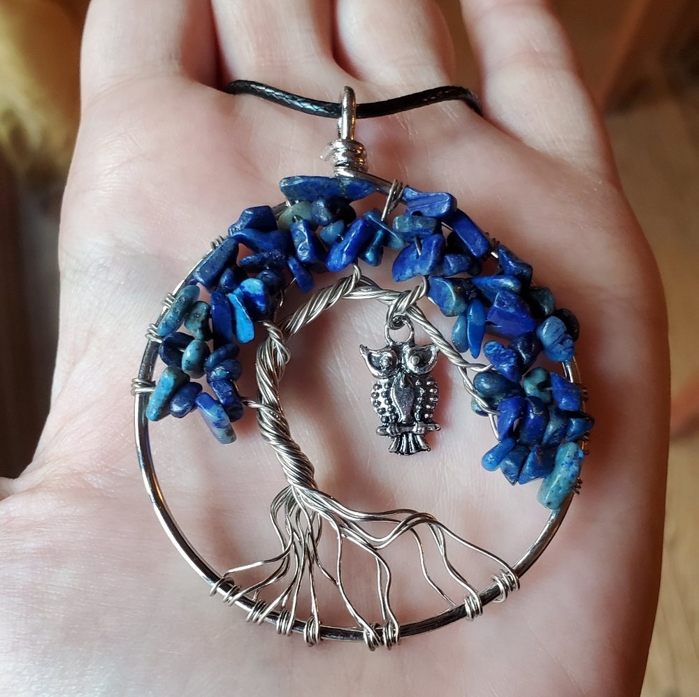 NWOT Lapis Lazulli Owl Tree of Life Necklace - Picture 2 of 7